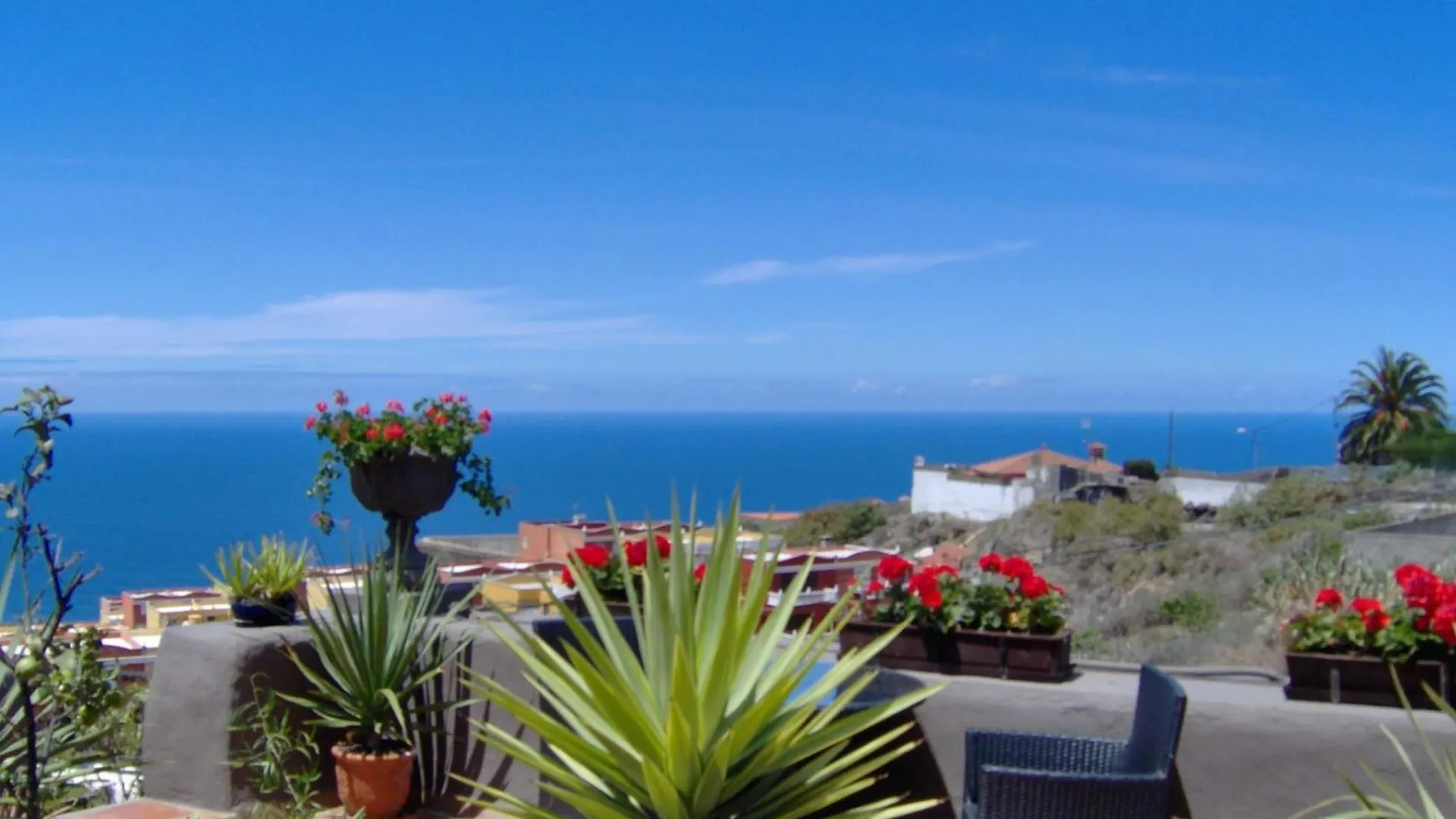Modern Holiday Home With Balcony With Sea And Mountain Views No Teide-View Icod De Los Vinos