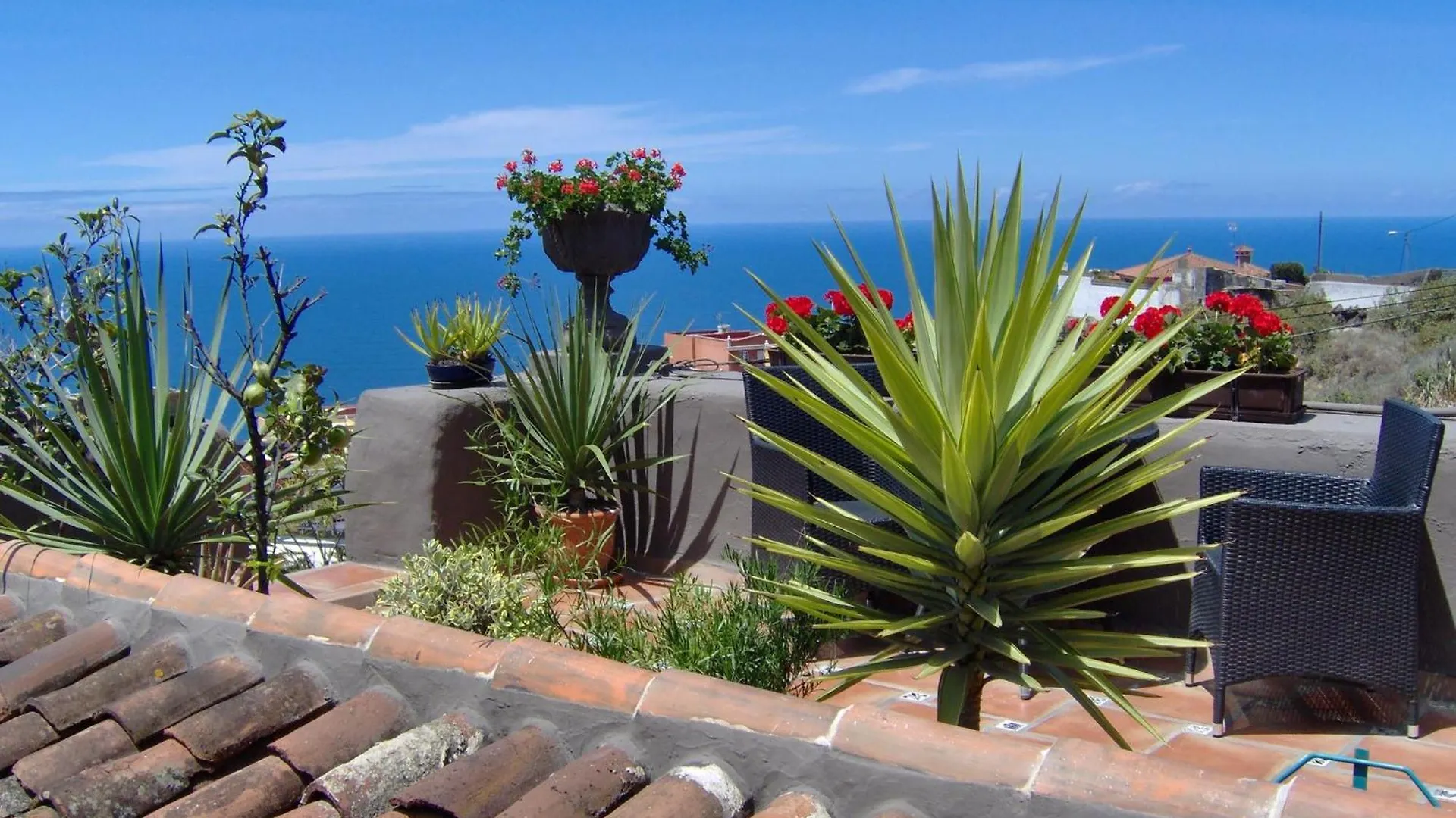 Modern Holiday Home With Balcony With Sea And Mountain Views No Teide-View Icod De Los Vinos Apartment