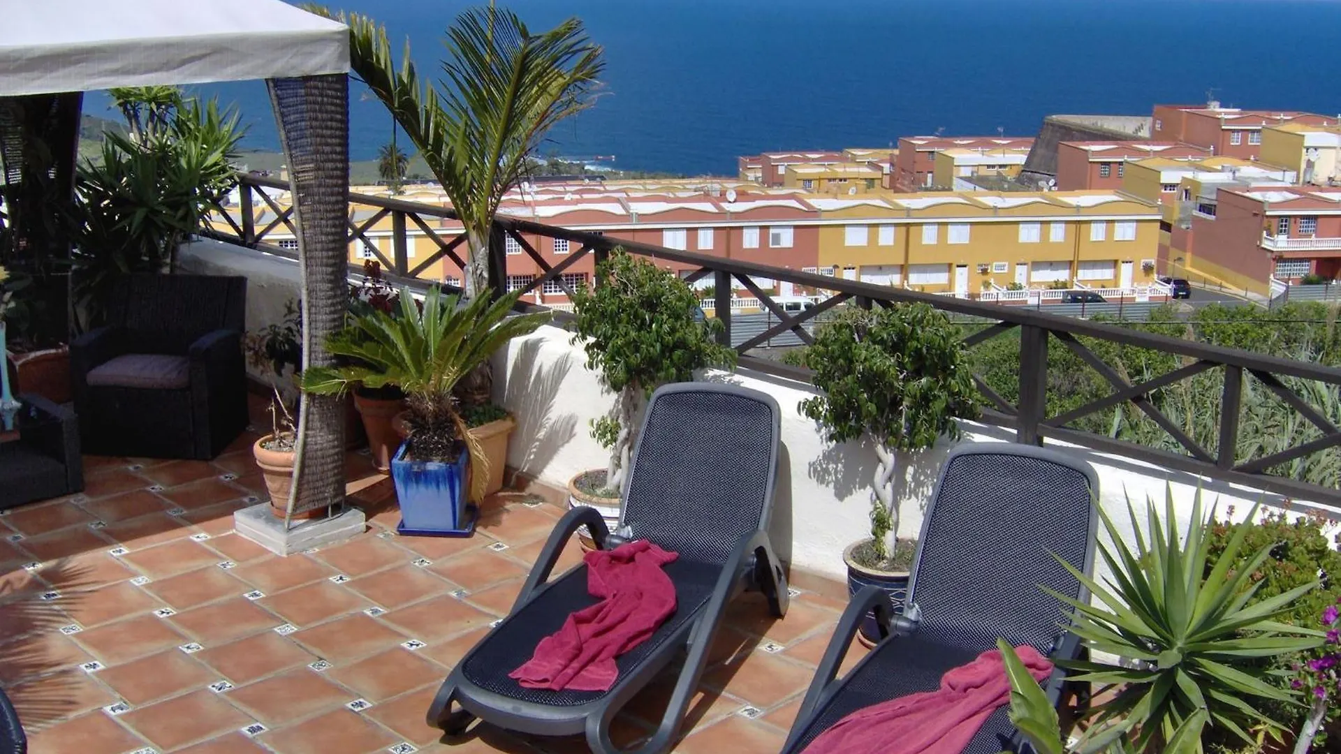 Modern Holiday Home With Balcony With Sea And Mountain Views No Teide-View Icod De Los Vinos Apartment