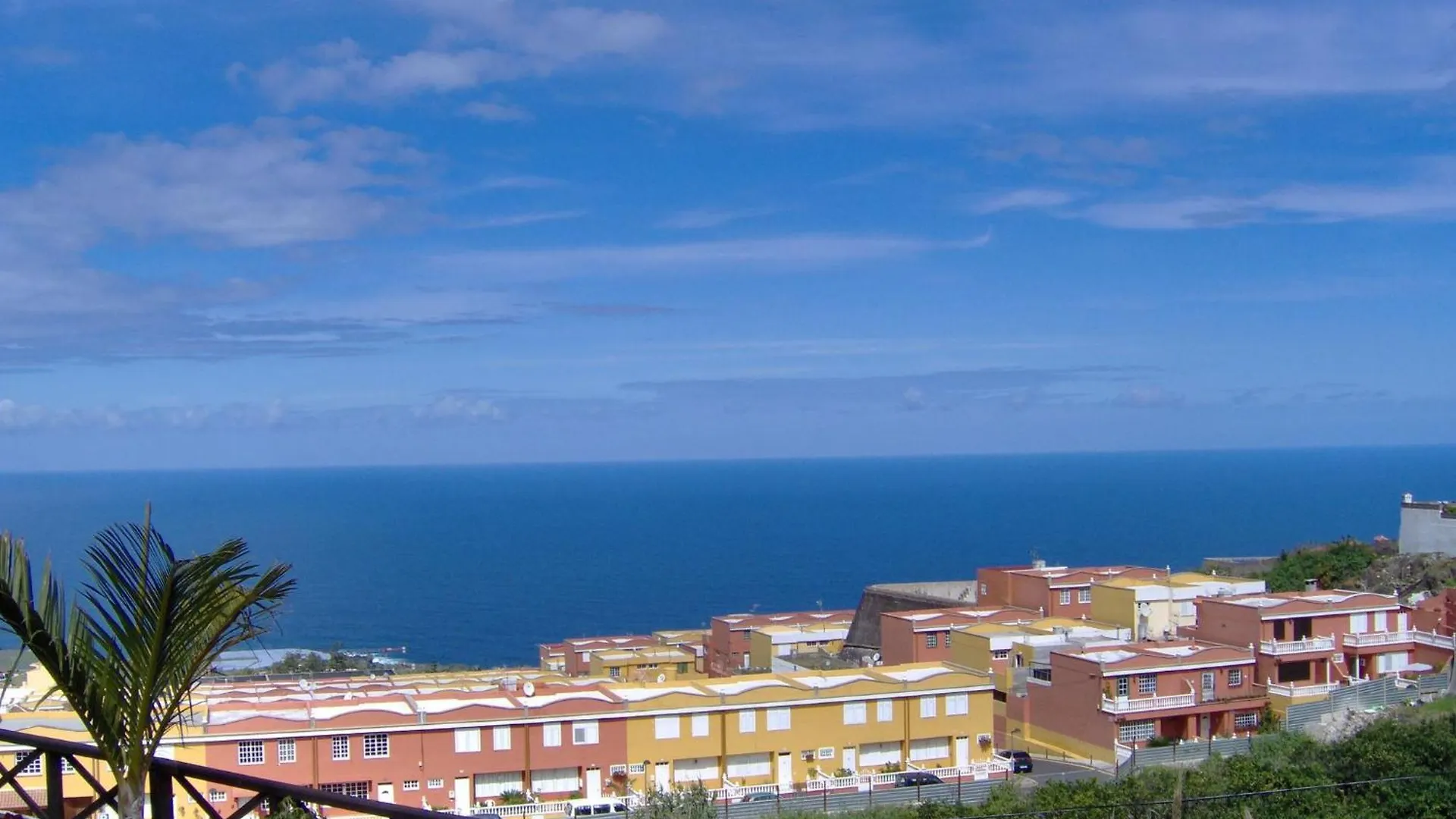 Modern Holiday Home With Balcony With Sea And Mountain Views No Teide-View Icod De Los Vinos